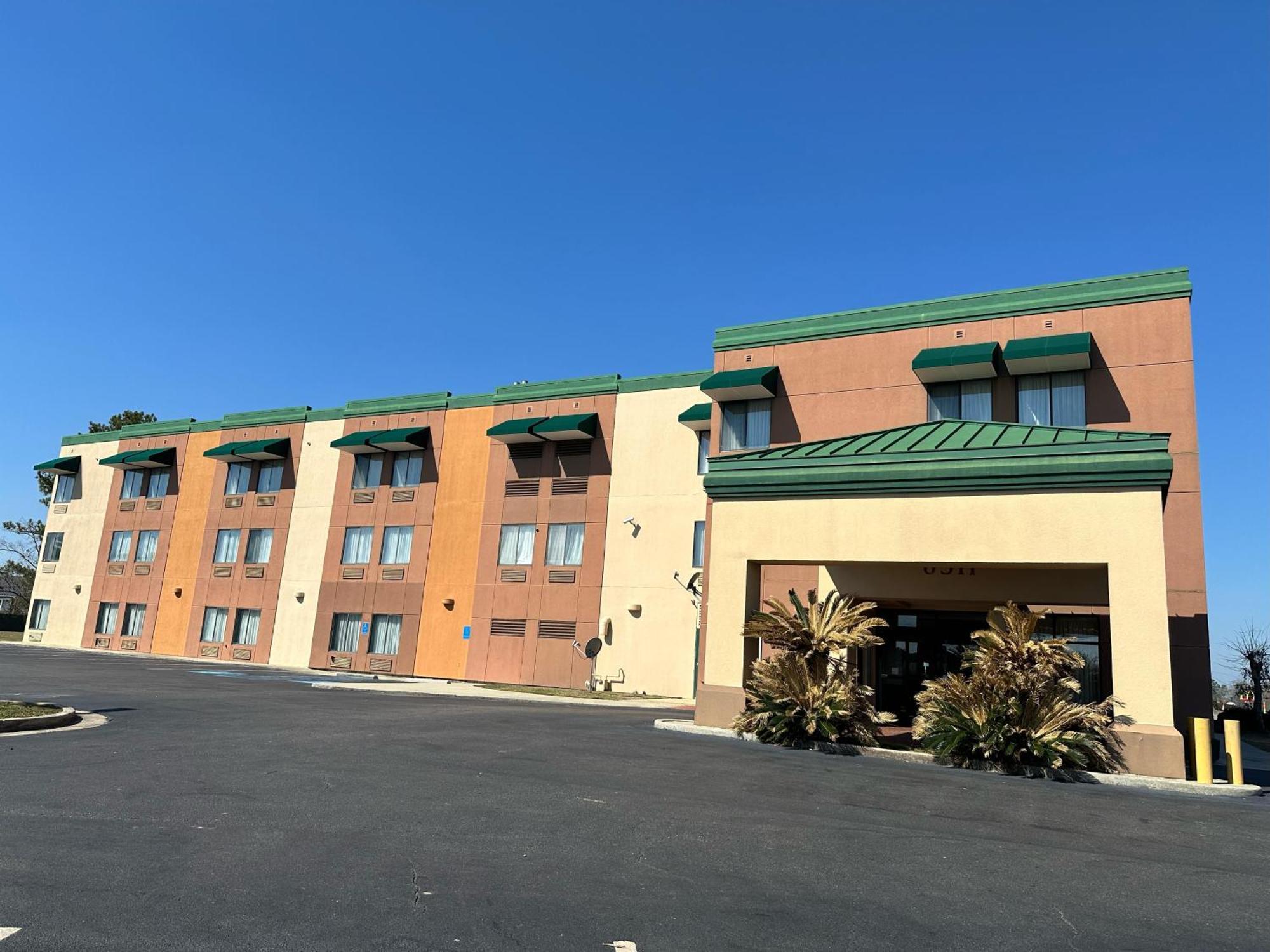 Quality & Hotel Hattiesburg